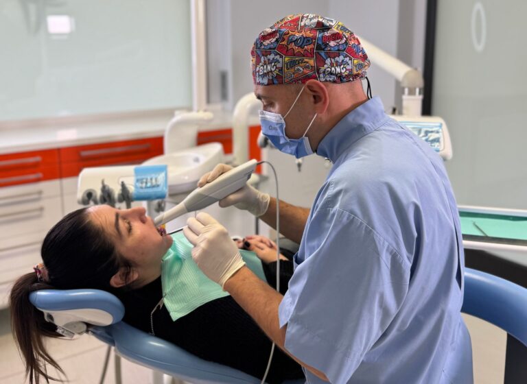 Implantologia2 Odontoiatria SanFrancesco - Studio Dentistico a Cepagatti - dentista a Cepagatti - impianto dentale - quanto durano le faccette dentali